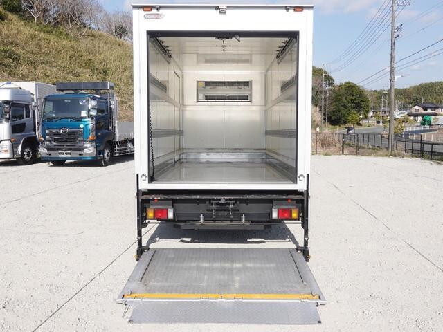 いすゞエルフ冷凍車（冷蔵車）小型（2t・3t）[写真12]