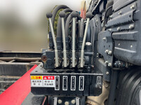 三菱ふそうスーパーグレートセーフティローダー大型（10t）[写真14]