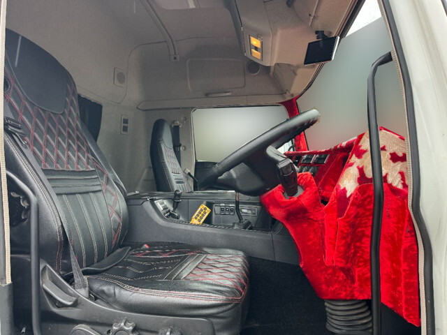 三菱ふそうスーパーグレートセーフティローダー大型（10t）[写真29]