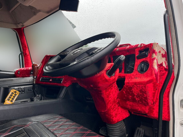 三菱ふそうスーパーグレートセーフティローダー大型（10t）[写真30]