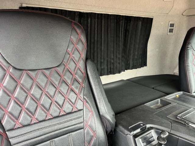 三菱ふそうスーパーグレートセーフティローダー大型（10t）[写真31]