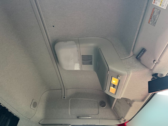 三菱ふそうスーパーグレートセーフティローダー大型（10t）[写真32]