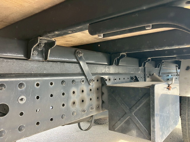 日産アトラスアルミバン小型（2t・3t）[写真26]