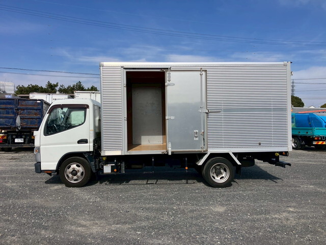 日産アトラスアルミバン小型（2t・3t）[写真06]