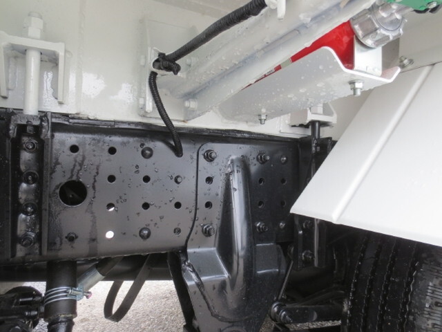 三菱ふそうキャンターパッカー車（塵芥車）小型（2t・3t）[写真18]