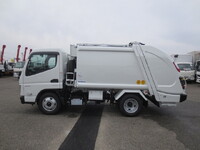 三菱ふそうキャンターパッカー車（塵芥車）小型（2t・3t）[写真09]