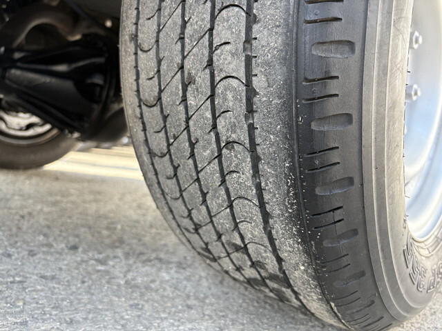 トヨタトヨエース平ボディ小型（2t・3t）[写真24]