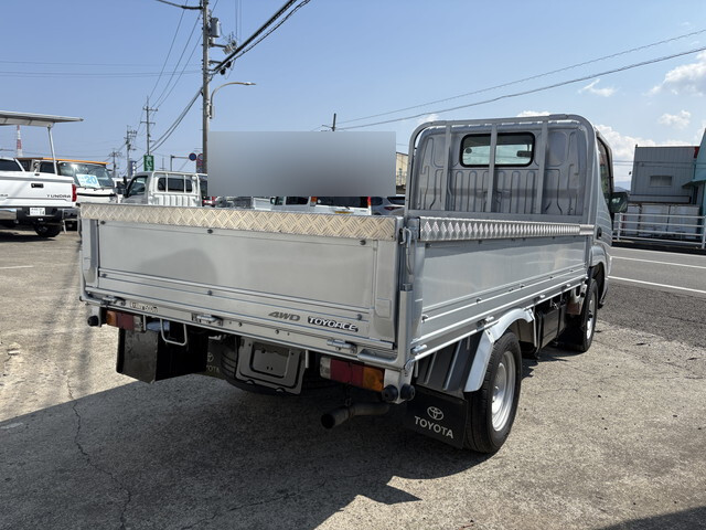 トヨタトヨエース平ボディ小型（2t・3t）[写真05]
