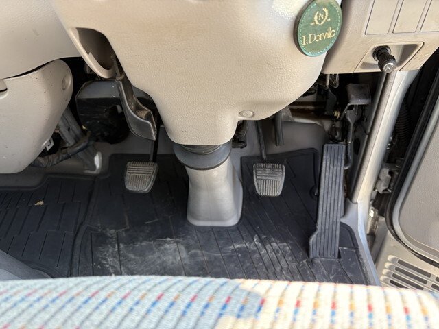 トヨタトヨエース平ボディ小型（2t・3t）[写真08]