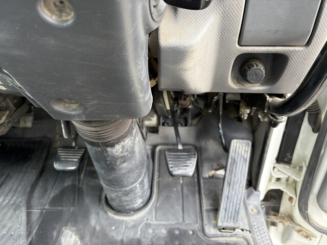 いすゞエルフダンプ小型（2t・3t）[写真14]