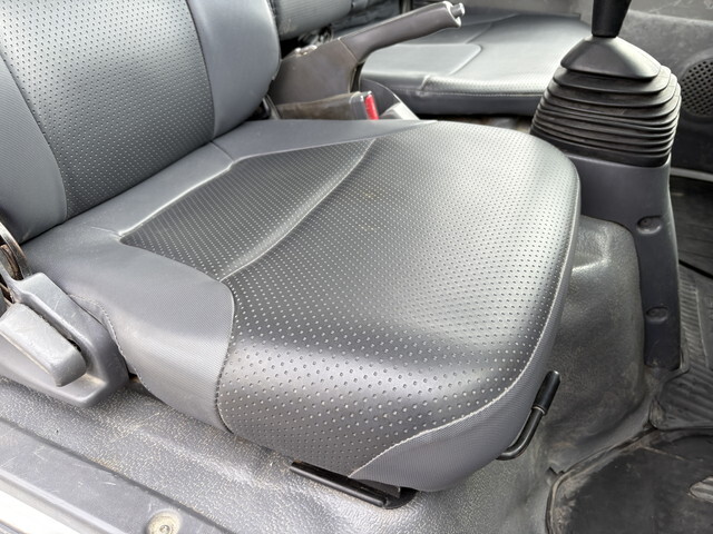 いすゞエルフダンプ小型（2t・3t）[写真16]