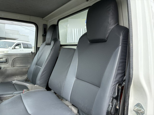 いすゞエルフダンプ小型（2t・3t）[写真25]