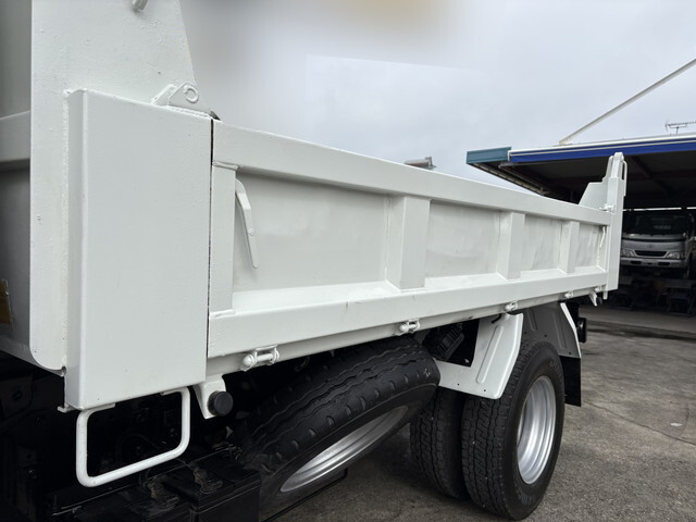 いすゞエルフダンプ小型（2t・3t）[写真28]