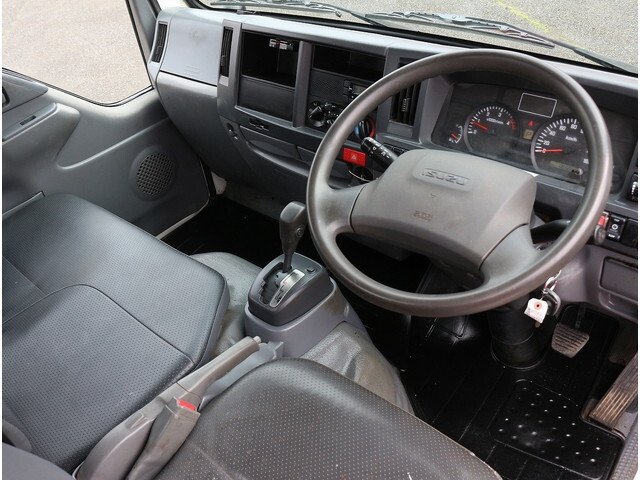 いすゞエルフ平ボディ小型（2t・3t）[写真14]