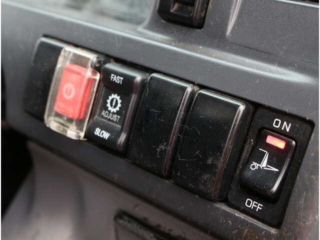 いすゞエルフ平ボディ小型（2t・3t）[写真16]