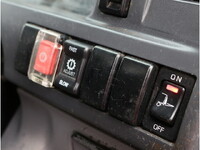 いすゞエルフ平ボディ小型（2t・3t）[写真17]