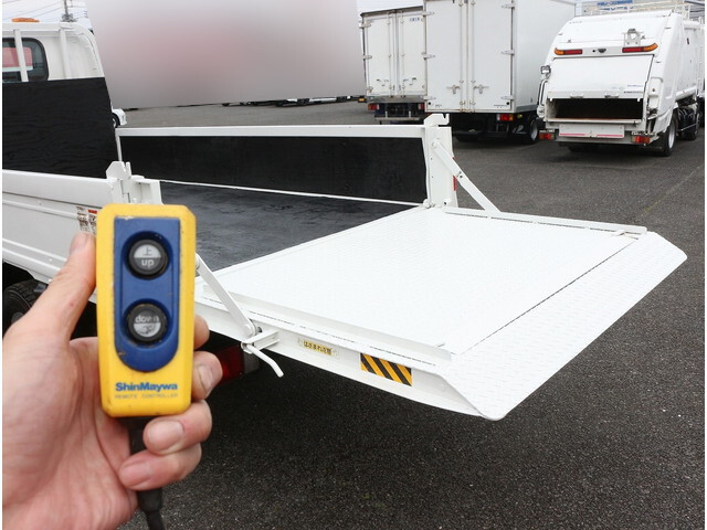 いすゞエルフ平ボディ小型（2t・3t）[写真08]