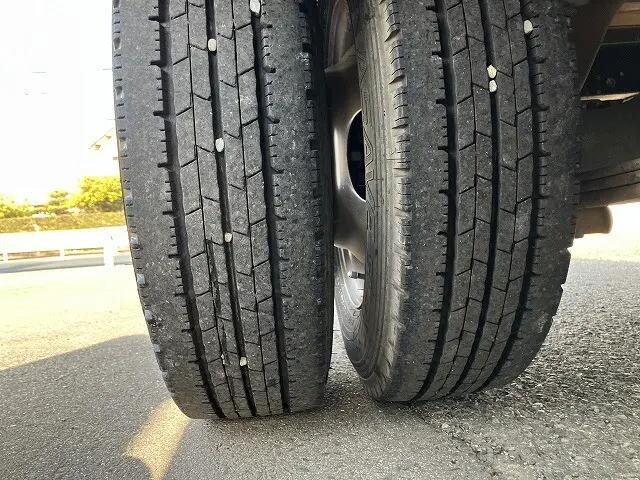 三菱ふそうキャンターガッツダブルキャブ（Wキャブ）小型（2t・3t）[写真19]