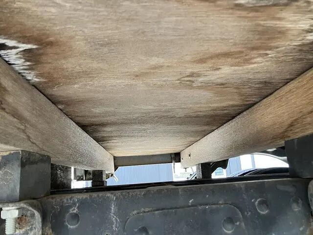 三菱ふそうキャンターガッツダブルキャブ（Wキャブ）小型（2t・3t）[写真24]