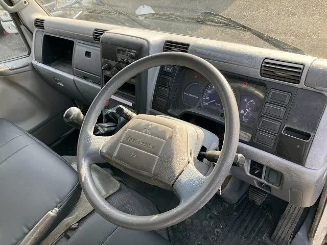 三菱ふそうキャンターガッツダブルキャブ（Wキャブ）小型（2t・3t）[写真25]