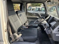 三菱ふそうキャンターガッツダブルキャブ（Wキャブ）小型（2t・3t）[写真32]