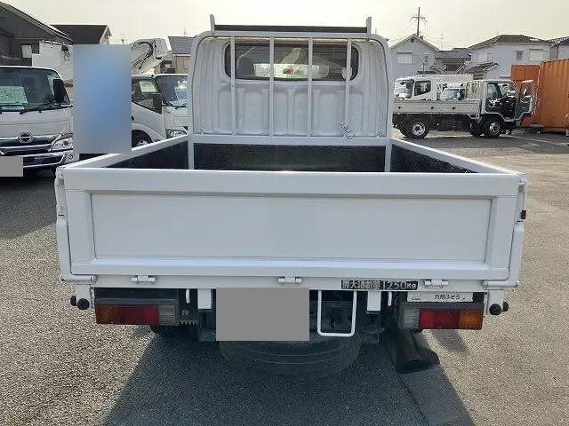 三菱ふそうキャンターガッツダブルキャブ（Wキャブ）小型（2t・3t）[写真08]