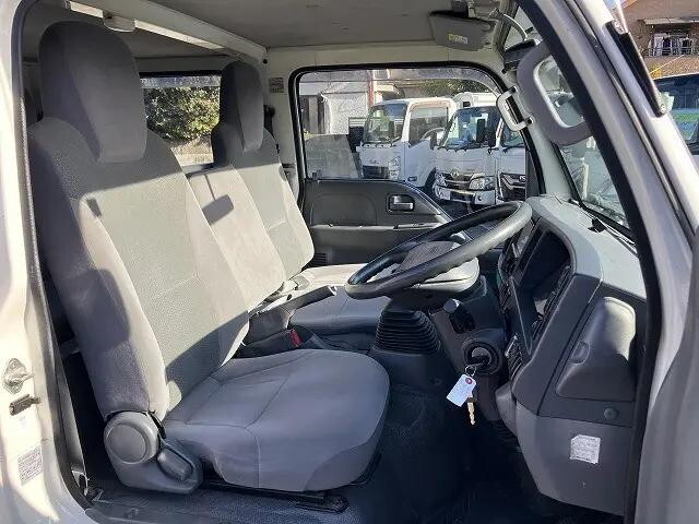 マツダタイタンダブルキャブ（Wキャブ）小型（2t・3t）[写真25]