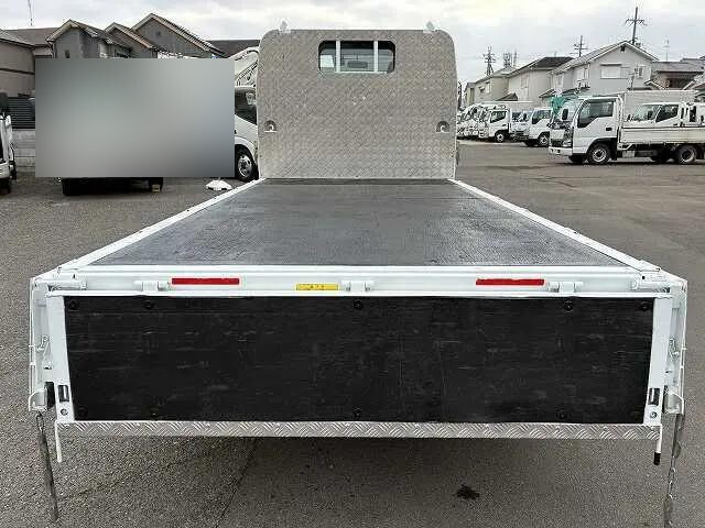 三菱ふそうキャンター平ボディ小型（2t・3t）[写真10]