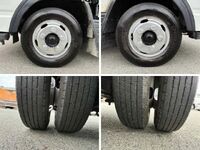 三菱ふそうキャンター平ボディ小型（2t・3t）[写真17]