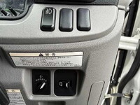 三菱ふそうキャンター平ボディ小型（2t・3t）[写真27]