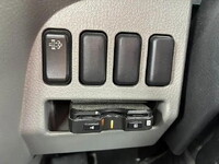 三菱ふそうキャンター平ボディ小型（2t・3t）[写真29]