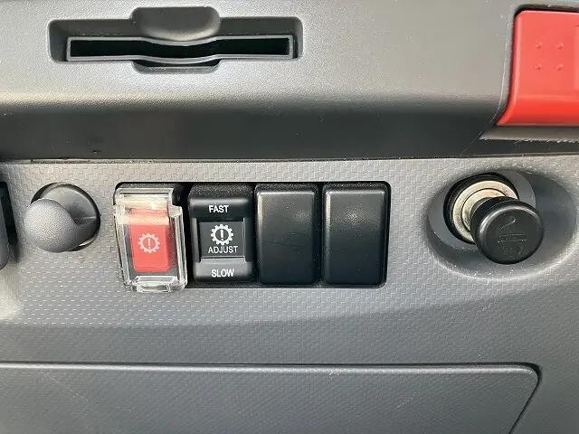 いすゞエルフアルミブロック小型（2t・3t）[写真25]