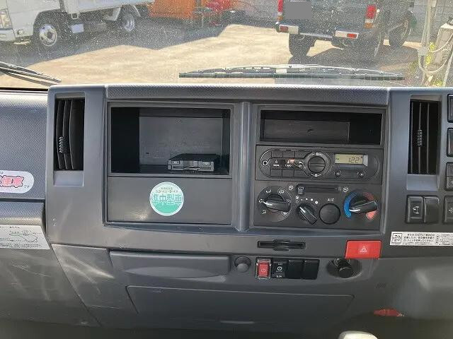 いすゞエルフアルミブロック小型（2t・3t）[写真27]