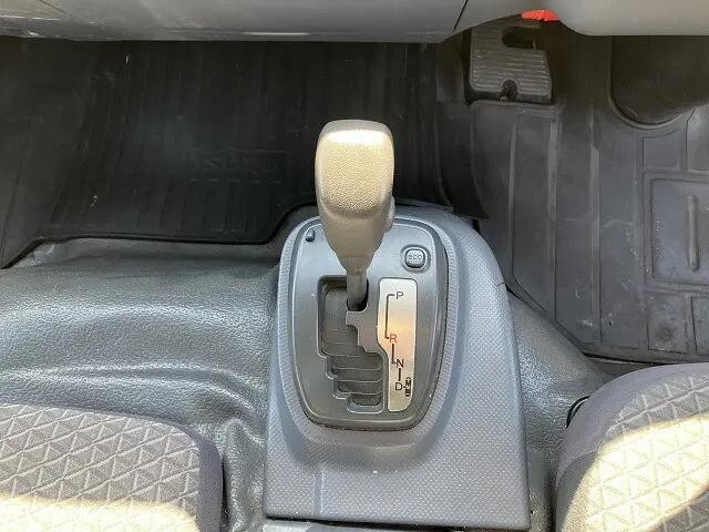 いすゞエルフアルミブロック小型（2t・3t）[写真30]