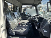 いすゞエルフアルミブロック小型（2t・3t）[写真32]