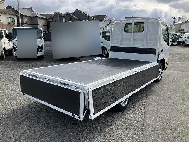 トヨタダイナ平ボディ小型（2t・3t）[写真11]