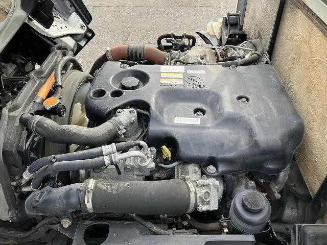 いすゞエルフ平ボディ小型（2t・3t）[写真12]