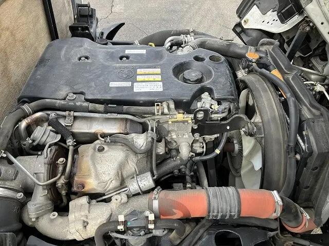 いすゞエルフ平ボディ小型（2t・3t）[写真13]