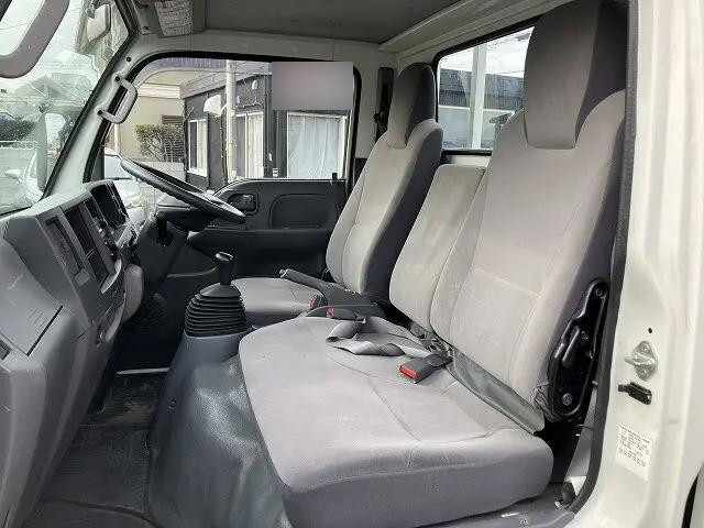 いすゞエルフ平ボディ小型（2t・3t）[写真34]