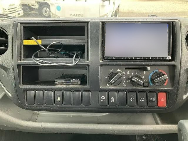 トヨタダイナ平ボディ小型（2t・3t）[写真25]