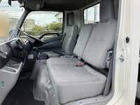 トヨタダイナ平ボディ小型（2t・3t）[写真32]