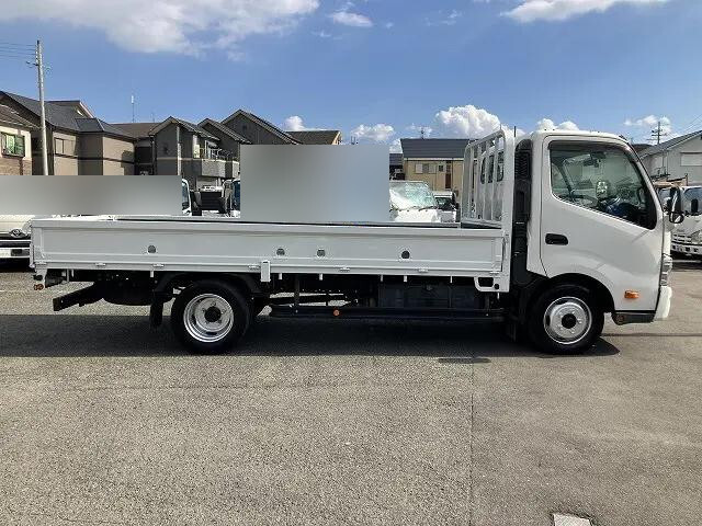 トヨタダイナ平ボディ小型（2t・3t）[写真05]