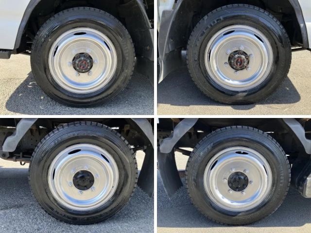 いすゞエルフ平ボディ小型（2t・3t）[写真19]