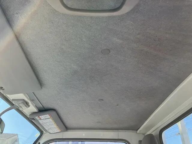 いすゞエルフ平ボディ小型（2t・3t）[写真32]