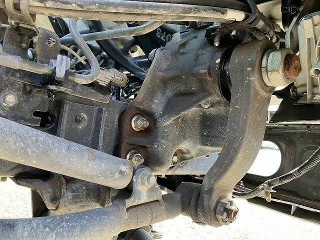 いすゞエルフクレーン3段小型（2t・3t）[写真14]