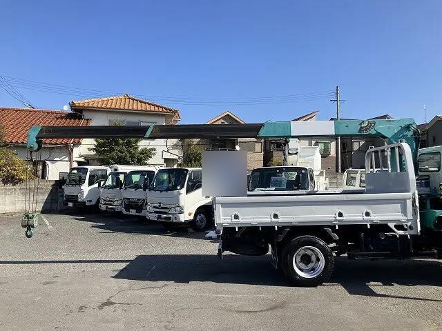 いすゞエルフクレーン3段小型（2t・3t）[写真17]