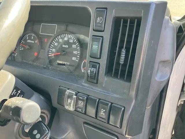 いすゞエルフクレーン3段小型（2t・3t）[写真27]