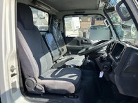 いすゞエルフクレーン3段小型（2t・3t）[写真34]