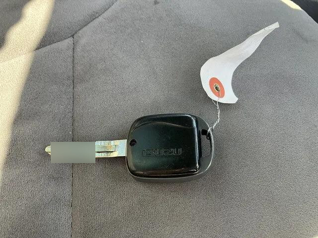 いすゞエルフクレーン3段小型（2t・3t）[写真37]