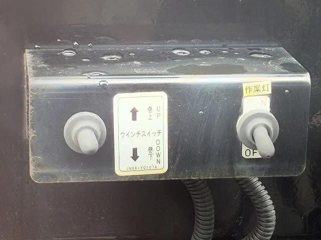 いすゞエルフセーフティローダー小型（2t・3t）[写真21]